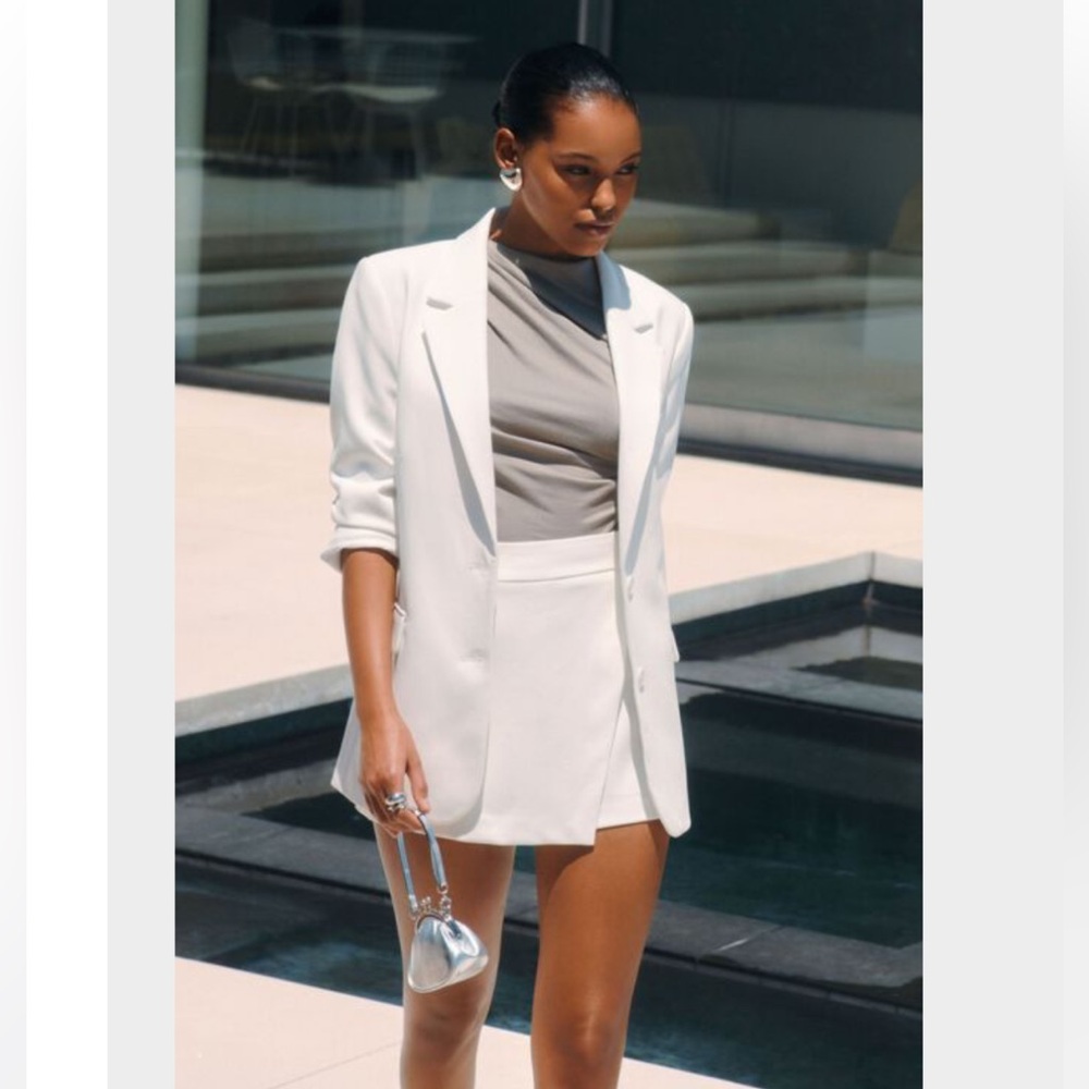 Dynamite 2 button blazer